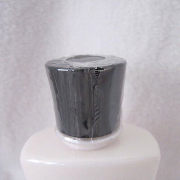 NEW - Goose Creek Apple Pom Twister Lotion - Picture 5 of 9